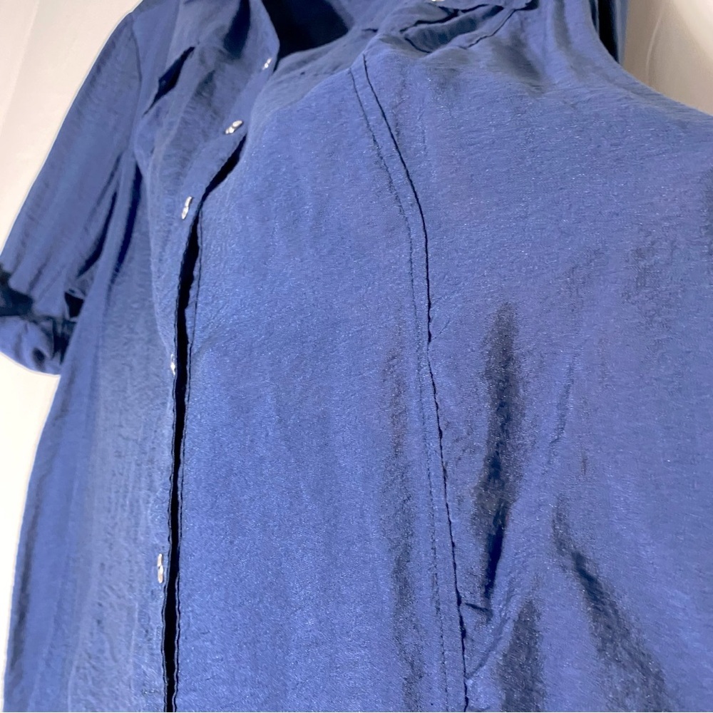 5/$25 Roz & Ali Blue Button Front Blouse 3X - Picture 10 of 16